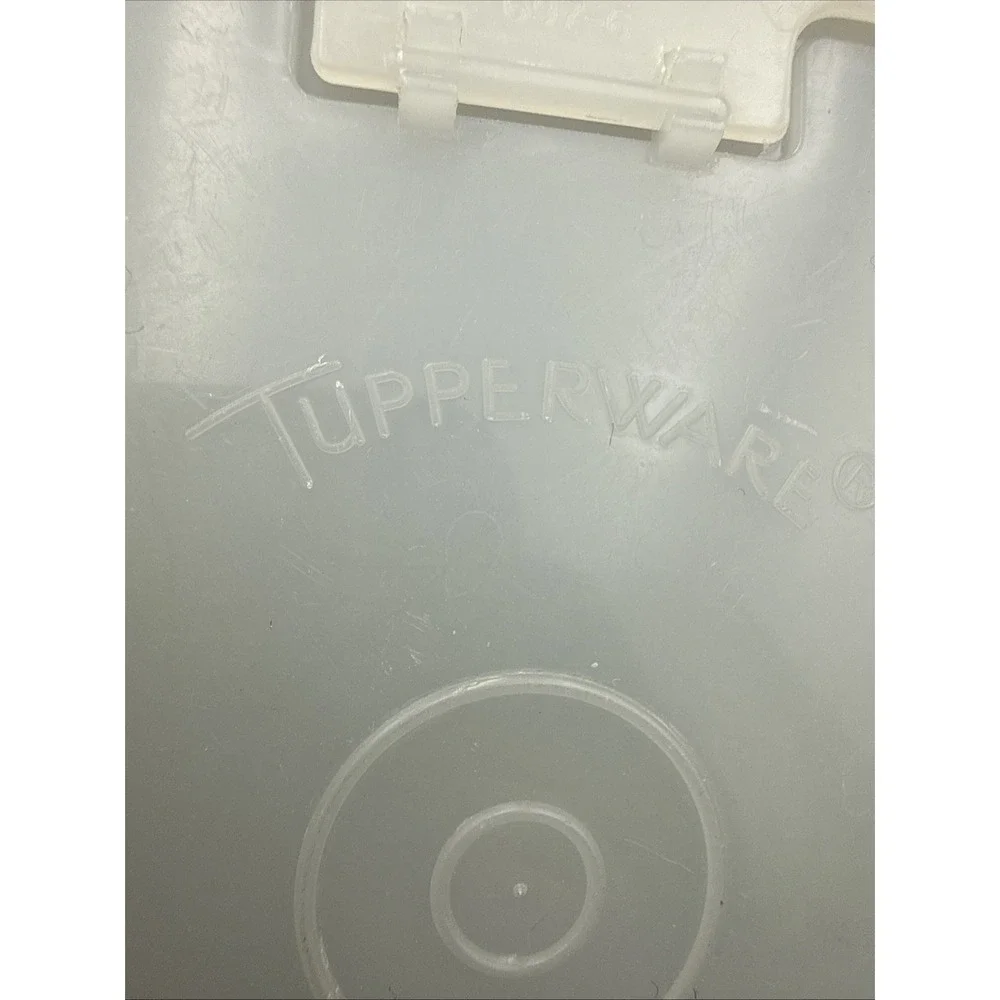 Tupperware Replacement‎ Lid With Flip Spout 697-6, 1289-2 Mix N Store Lid